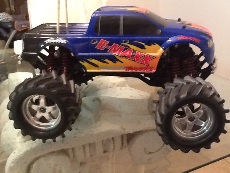emaxx 3906